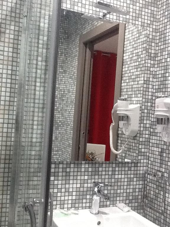 La Maison De Monet Brindisi Szoba fotó