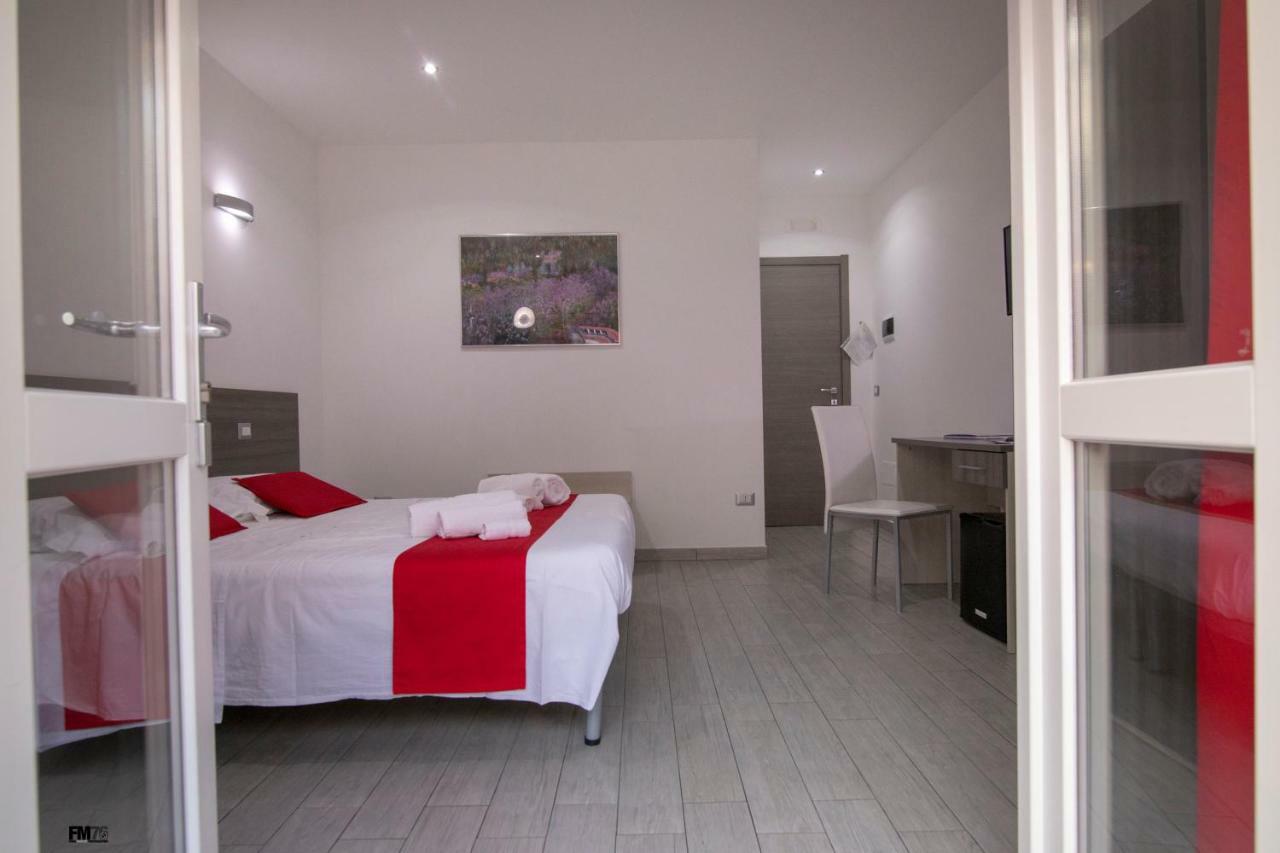 La Maison De Monet Brindisi Kültér fotó